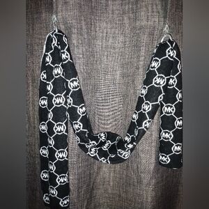 Micheal Kors scarf